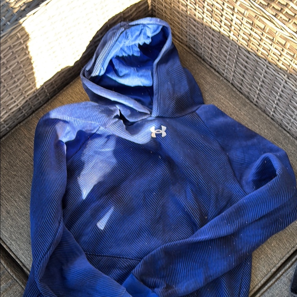 Under Armour boys yxl Blue Hoodie Sweater EUC